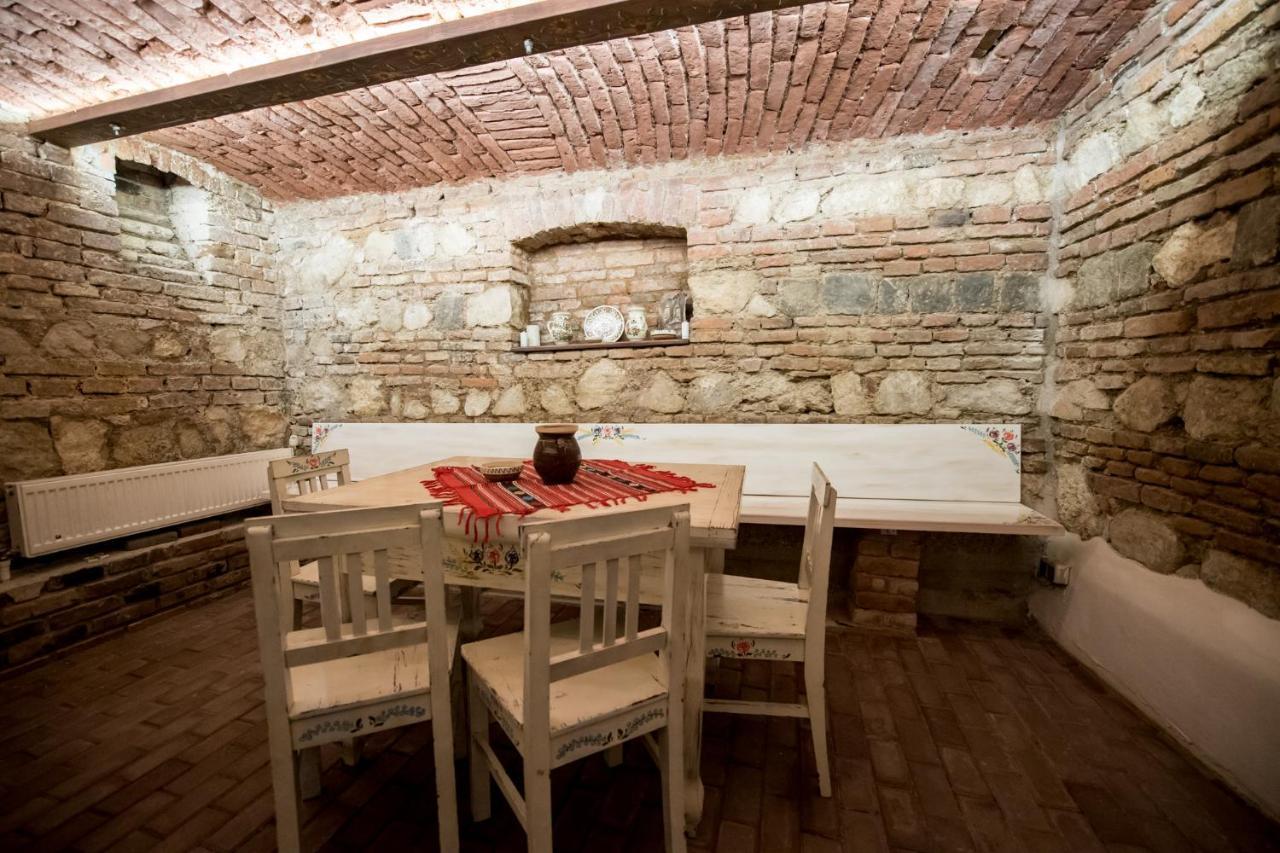 Vila Nicopole Art & Wine Брашов Екстер'єр фото