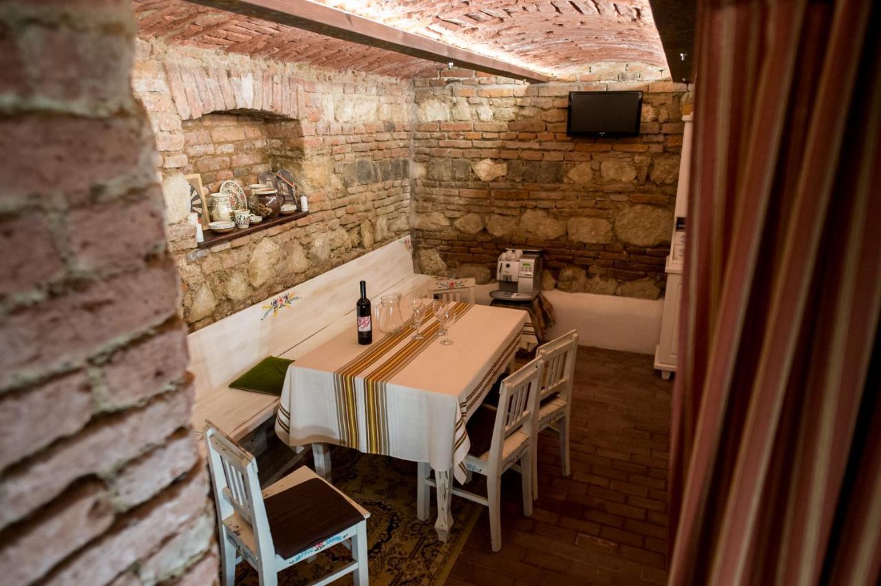 Vila Nicopole Art & Wine Брашов Екстер'єр фото