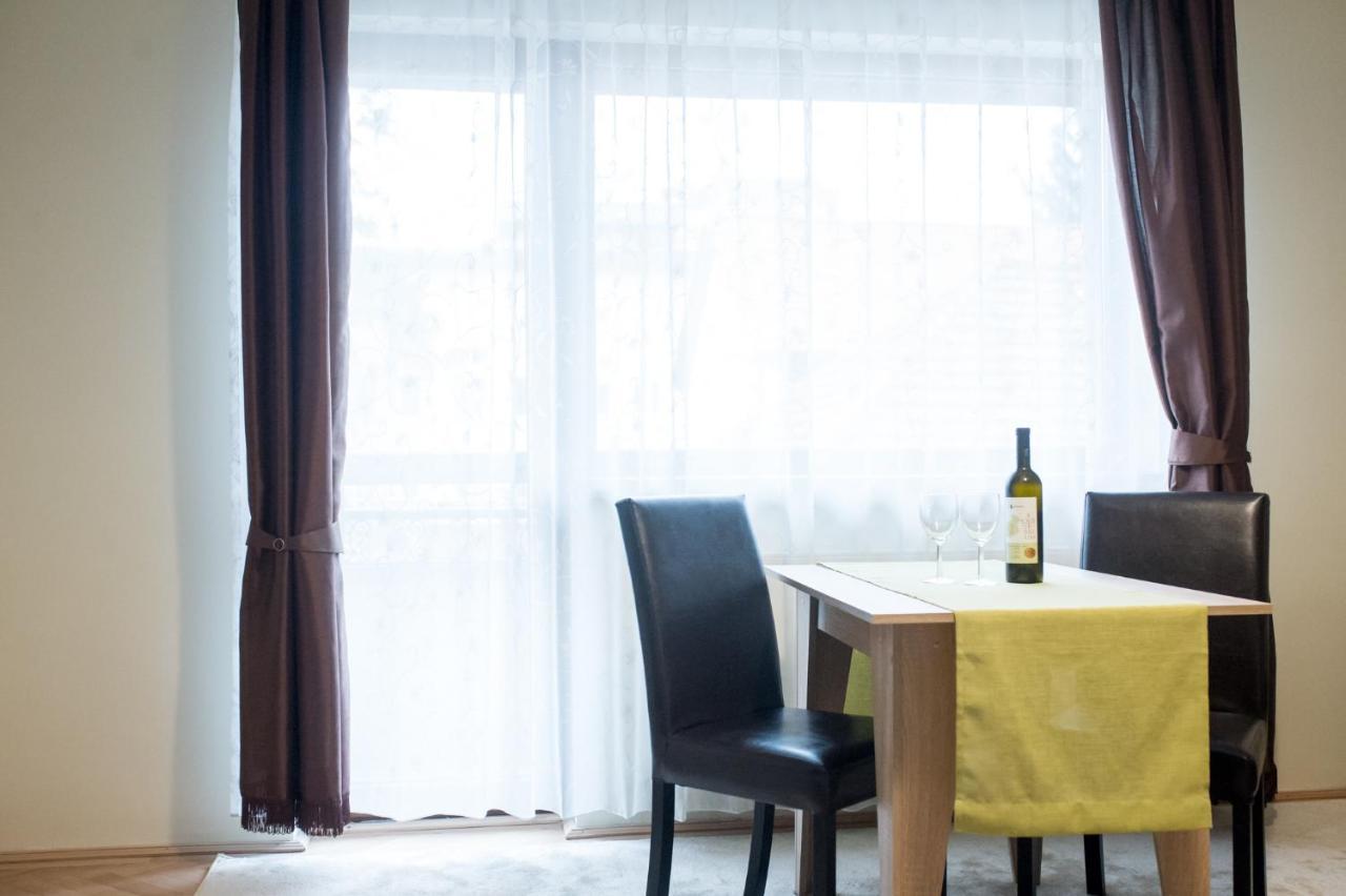 Vila Nicopole Art & Wine Брашов Екстер'єр фото
